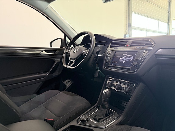 Volkswagen Tiguan 11 of 16