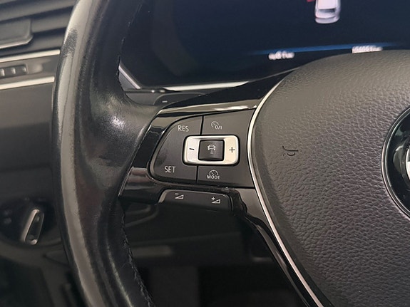 Volkswagen Tiguan 13 of 16