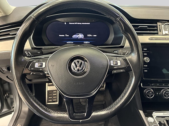 Volkswagen Passat Alltrack 12 of 27