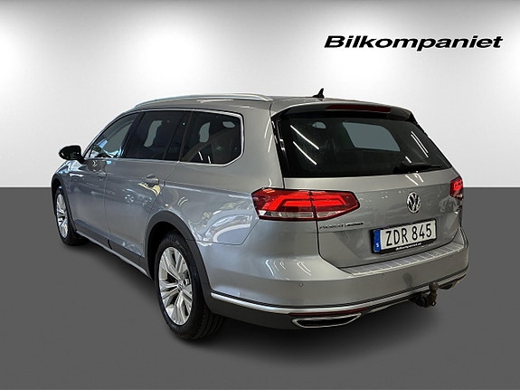 Volkswagen Passat Alltrack 5 of 27