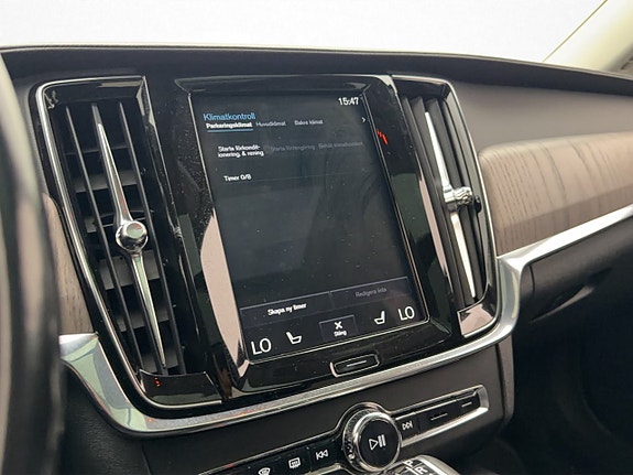 Volvo V90 Cross Country 20 of 25