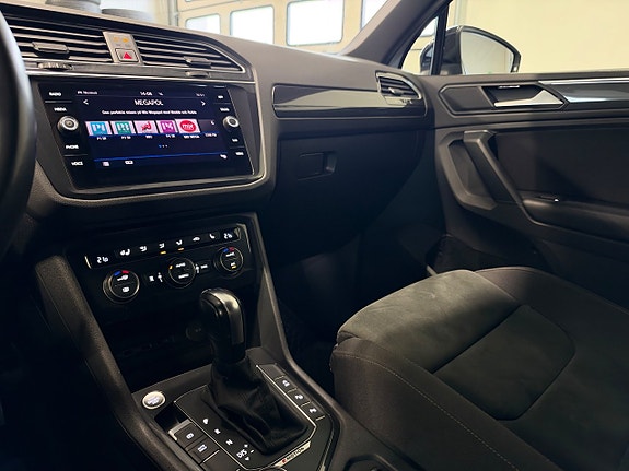 Volkswagen Tiguan 12 of 17