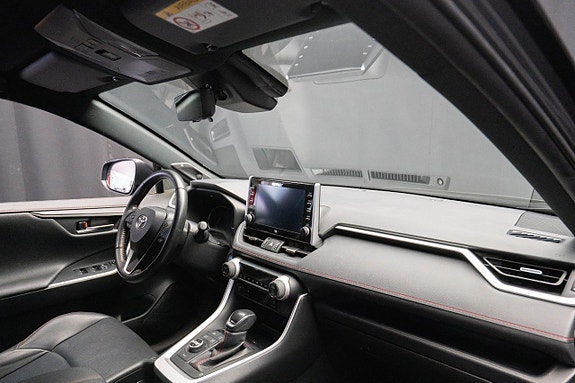 Toyota RAV4 12 of 22