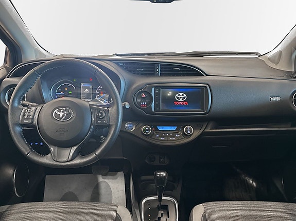 Toyota Yaris 7 of 7