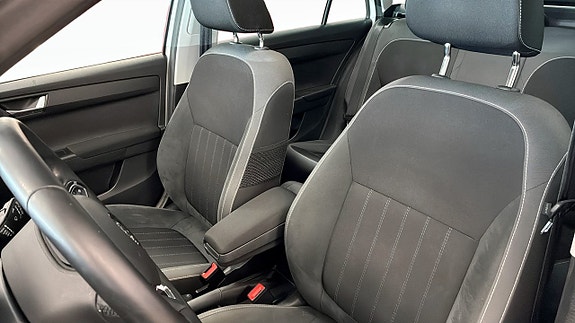 Skoda Fabia 8 of 12