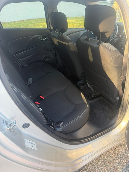 Renault Clio 9 of 9