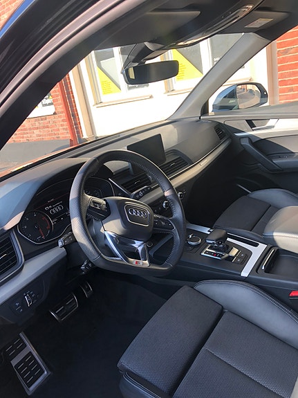 Audi Q5 3 of 3