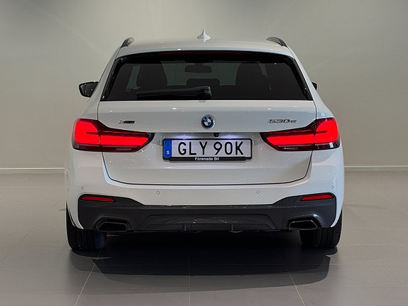 BMW 530e 4 of 18