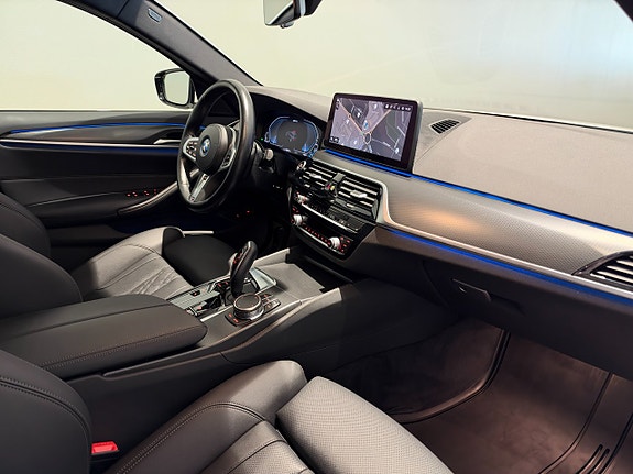 BMW 530e 9 of 18
