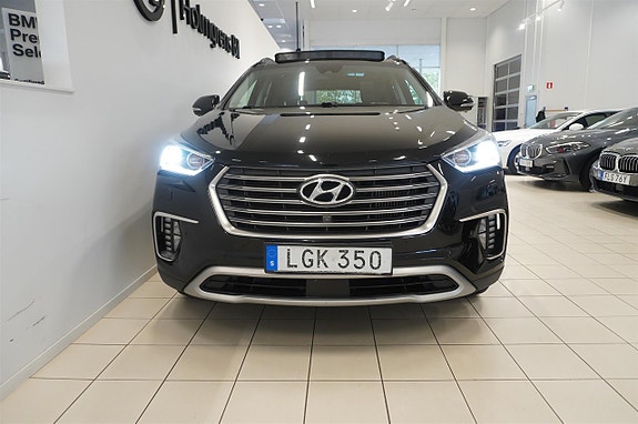 Hyundai Grand Santa Fe 4 of 14