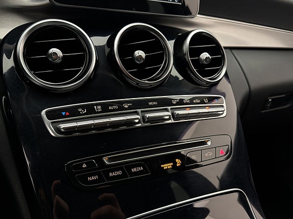 Mercedes-Benz C220 25 of 30