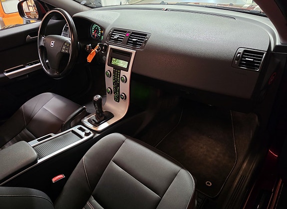 Volvo V50 15 of 19