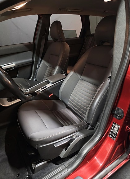 Volvo V50 8 of 19
