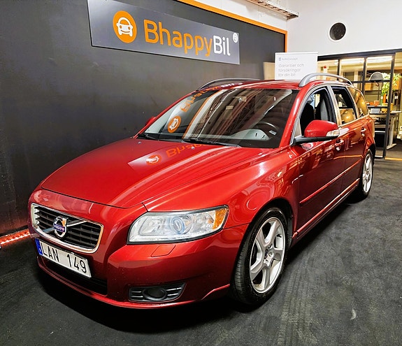 Volvo V50 3 of 19