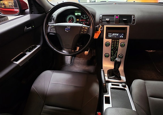 Volvo V50 10 of 19