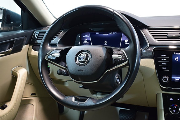 Skoda Superb 18 of 28