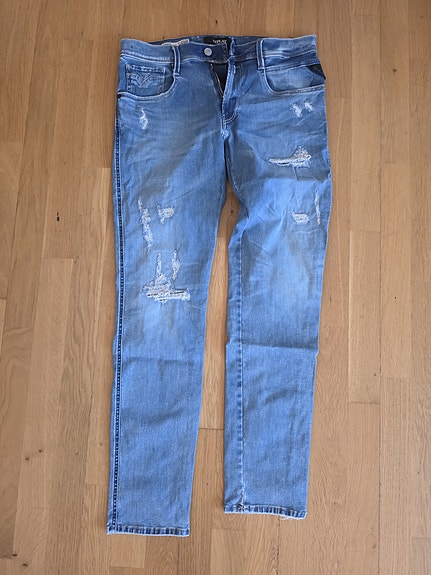 Product image 1 of 5