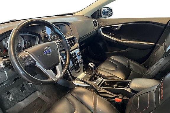 Volvo V40 11 of 29