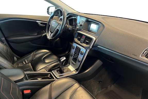 Volvo V40 21 of 29