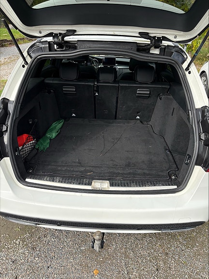 Mercedes-Benz C220 7 of 7