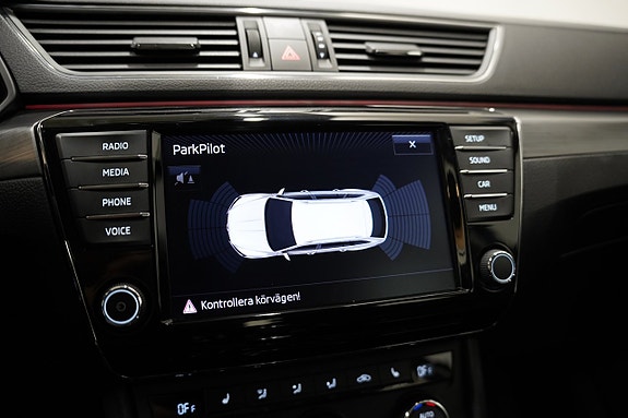 Skoda Superb 15 of 22
