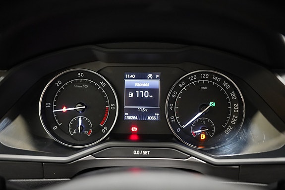Skoda Superb 13 of 22