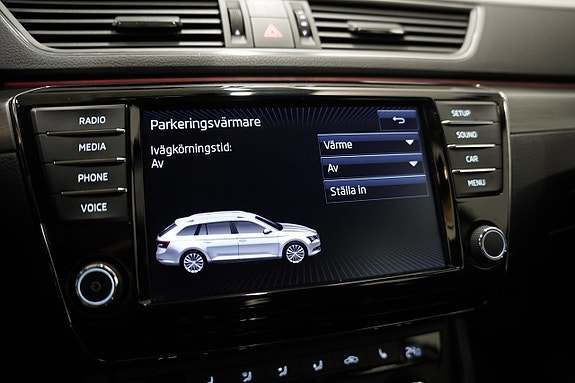 Skoda Superb 16 of 22