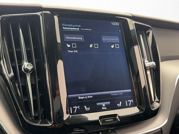 Volvo XC60 29 of 30