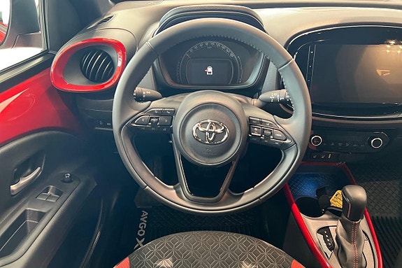 Toyota Aygo X 11 of 23