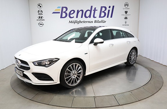 Mercedes-Benz CLA250 e 4 of 29