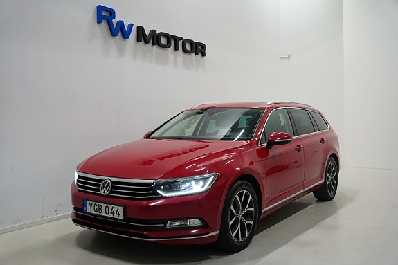 Volkswagen Passat 2 of 28