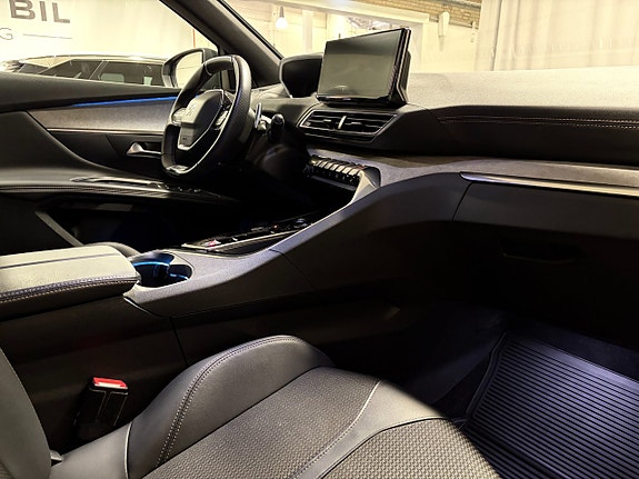 Peugeot 3008 9 of 17