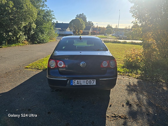 Volkswagen Passat 4 of 5