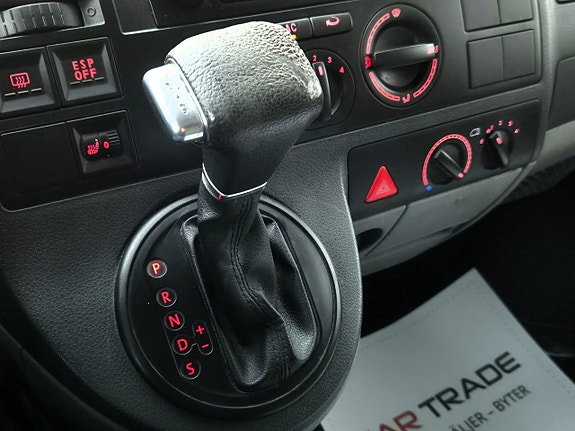 Volkswagen Transporter 16 of 19