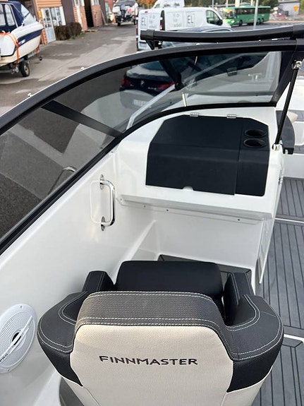 Finnmaster 62BR- Yamaha F150 DETX 10 of 12