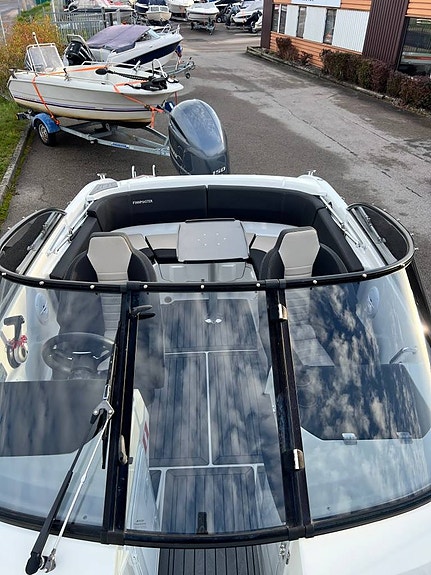 Finnmaster 62BR- Yamaha F150 DETX 7 of 12