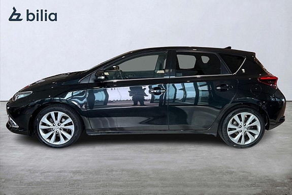 Toyota Auris 4 of 21