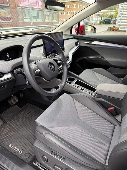 Skoda Enyaq 8 of 11