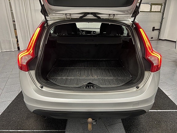 Volvo V60 12 of 20