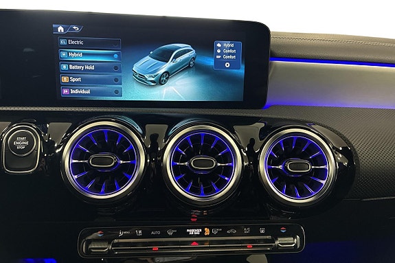 Mercedes-Benz CLA250 e 20 of 22