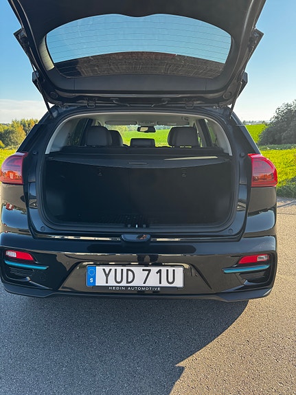 Kia e-Niro 10 of 17