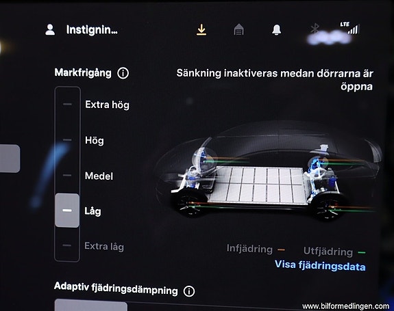 Tesla Model X 16 of 20