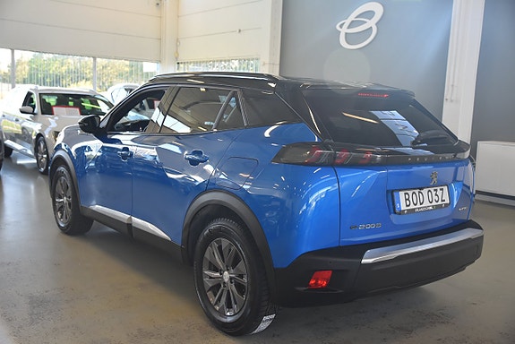 Peugeot 2008 4 of 16