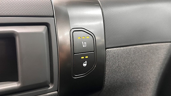 Kia EV3 11 of 14