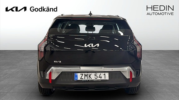 Kia EV3 3 of 14