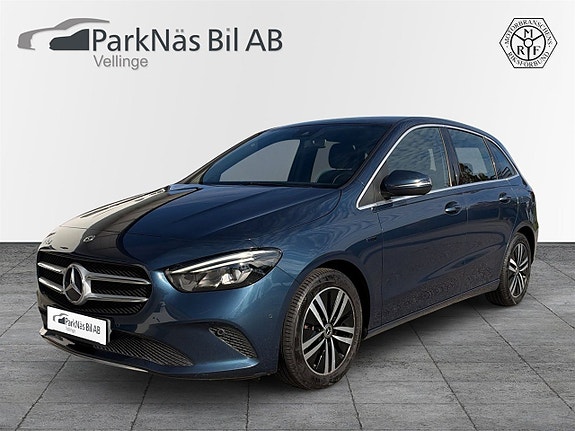 Mercedes-Benz B250 e 2 of 15