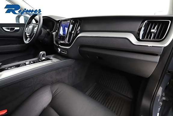 Volvo XC60 5 of 24