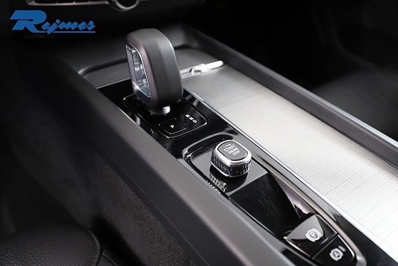 Volvo XC60 23 of 24