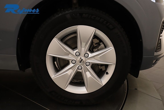 Volvo XC60 12 of 24