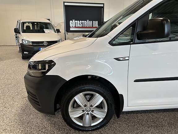 Volkswagen Caddy 10 of 27